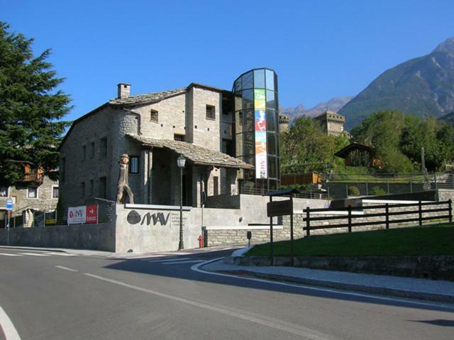 Residence Du Chateau Fenis Exterior photo